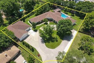 10241 W Taylor Ave, Wichita, KS 67212