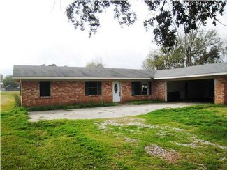 624 E Conrad St, Erath, LA 70533