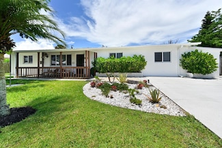 5702 SE Laguna Ave, Stuart, FL 34997