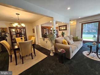 1475 Mount Holly Rd, Beverly, NJ 08010