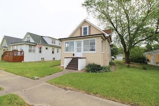 422 S Schuyler Ave, Bradley, IL 60915