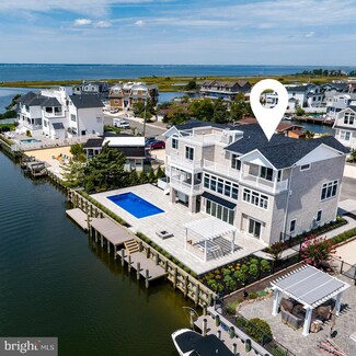 197 Nautilus Dr, Beach Haven, NJ 08008