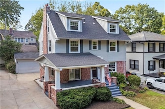 6034 Brookside Blvd, Kansas City, MO 64113