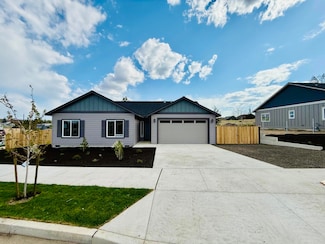 563 SW H St Unit Lot 8, Madras, OR 97741