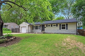 6706 W 76th Terrace, Overland Park, KS 66204