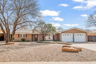 811 7th St, Wolfforth, TX 79382