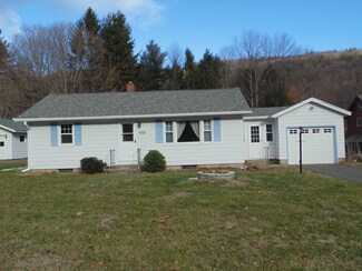 404 Huntington Rd, Chester, MA 01011