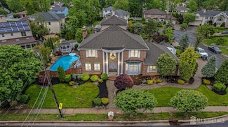 748 New Dover Rd, Edison, NJ 08820