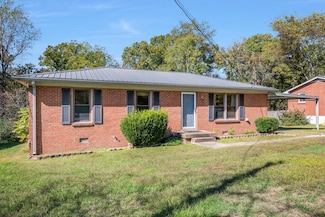 3904 Cedar St, Centerville, TN 37033