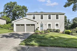 2555 Meadowmar Ln, Cincinnati, OH 45230
