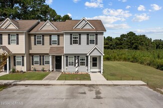 300 Burley Dr Unit 12, Hubert, NC 28539