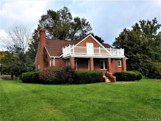 111 N Main Cross St, Hanover, IN 47243