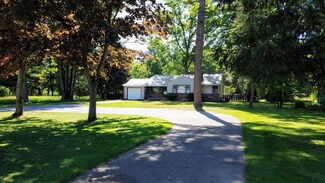 7859 S Michigan Ave, Rothbury, MI 49452