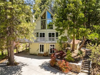 635 Grass Valley Rd, Lake Arrowhead, CA 92352