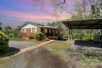 1331 Mccorkle Rd, Charlotte, NC 28214
