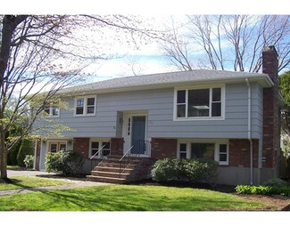 21 Morningside Dr, Beverly, MA 01915