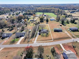 203 Grassy Meadow Ln, Statesville, NC 28625