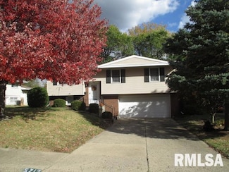 5712 N Keenland Ave, Peoria, IL 61614