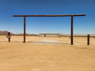60784 Stagemans Rd, Landers, CA 92285