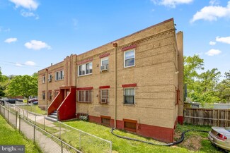 4614 Hillside Rd SE, Washington, DC 20019