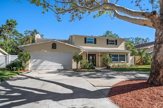 12805 Mia Cir, Largo, FL 33774