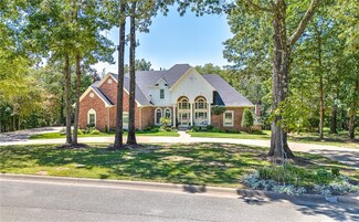 2515 N Toy Dr, Fayetteville, AR 72704