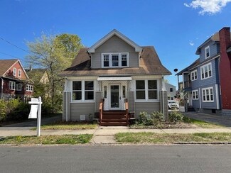 19 Taft St, Springfield, MA 01108