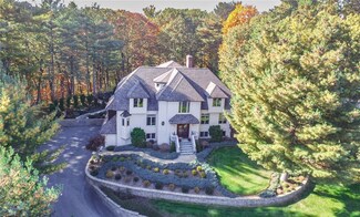 11 Kings Row, Cumberland, RI 02864