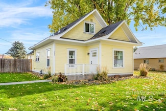 421 S 12th St, Payette, ID 83661