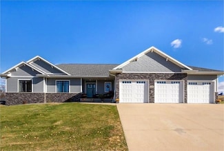 770 Amara Ct, Peosta, IA 52068