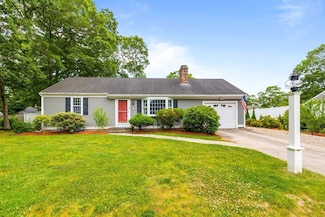 49 Fishermans Cove Rd, East Falmouth, MA 02536