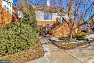 7037 Haycock Rd Unit C, Falls Church, VA 22043