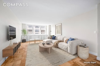 77 7th Ave Unit 10N, New York, NY 10011