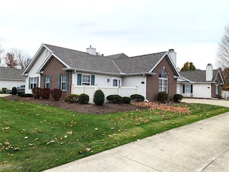 7563 Monterey Bay Dr Unit 2, Mentor On the Lake, OH 44060