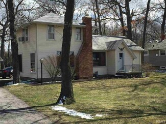 2828 Oakland Ave, Elkhart, IN 46517