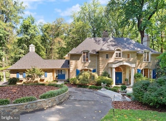 9017 Clewerwall Dr, Bethesda, MD 20817