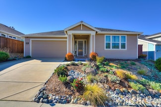 241 Ryans Ln, Grass Valley, CA 95945