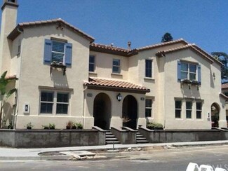 974 N Sweetbriar Ln, Azusa, CA 91702