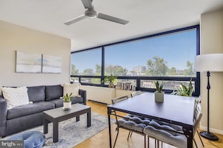 4000 N Charles St Unit 307, Baltimore, MD 21218