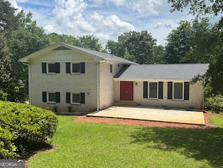 4977 Rockbridge Rd, Stone Mountain, GA 30088