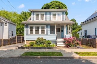 21 Ames St, Lynn, MA 01905