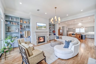 7119 Janet St, Houston, TX 77055