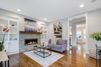 29 Troy Ln Unit A, Waban, MA 02468