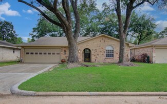 5710 Verdome Ln, Houston, TX 77092