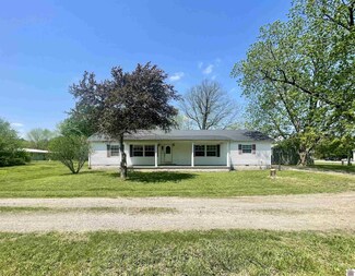 5770 & 5772 Metropolis Lake Rd, West Paducah, KY 42086