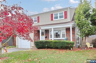 7 Azalea Dr, Wallington, NJ 07057