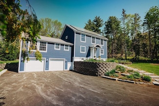 213 South Rd, Holden, ME 04429