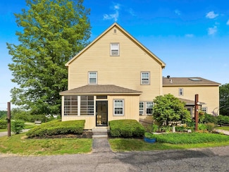 439 N River Rd Unit 1, Milford, NH 03055