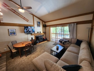 200 Creekside Dr, Bear Valley, CA 95223