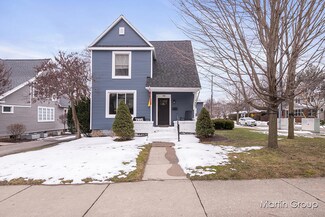 148 Carlton Ave SE, Grand Rapids, MI 49506